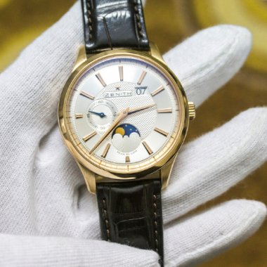 Zenith Captain Moonphase 18.2140.691/02.C498 Đã qua sử dụng