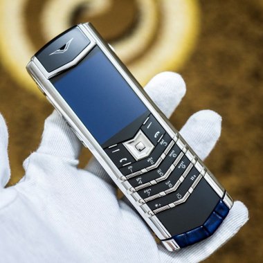 Vertu Signature S White Gold Navy Alligator