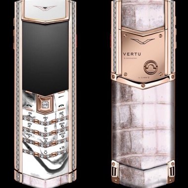 Vertu Signature S Rose Gold Baguette Diamonds White Alligator