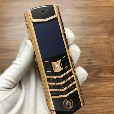 Vertu Signature S Rose Gold Diamonds Heart of Europe Limited Edition