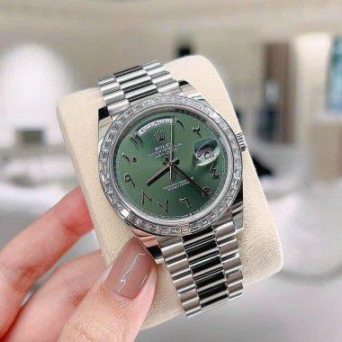 Đồng Hồ Rolex Day-Date 40 Arabic Baguette Platinum 228396TBR