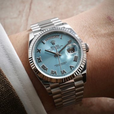 Đồng Hồ Rolex Day-Date 36mm Platinum Ice Blue Roman Dial 128236