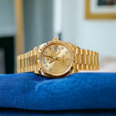 Đồng Hồ Rolex Day-Date 36 128238 Mặt Số Vàng Champagne Cọc Số Nạm Kim Cương