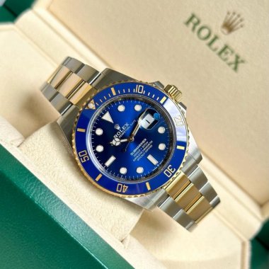 Đồng Hồ Rolex Submariner Date 126613LB Mặt Số Xanh Hoàng Gia