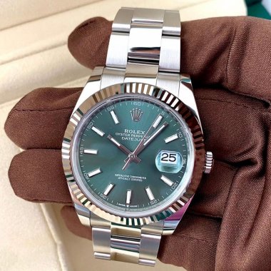 Đồng Hồ Rolex Datejust 41mm 126334 Mặt Số Xanh Bạc Hà