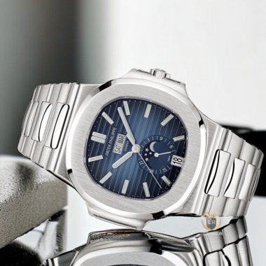 Đồng hồ Patek Philippe Nautilus Annual Calendar Blue Dial 5726/1A-014