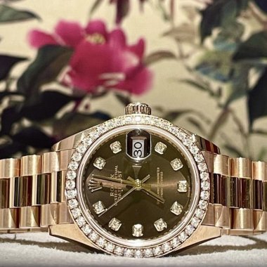 Đồng Hồ Rolex Lady-Datejust 28mm 279135RBR Mặt Số Chocolate Cọc Số Kim Cương