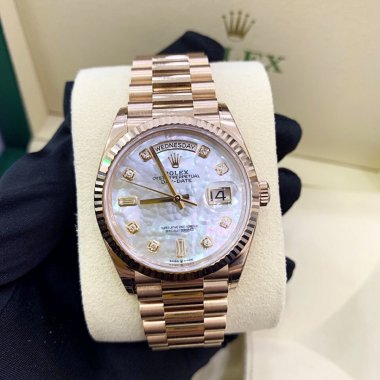 Đồng hồ Rolex Day-Date 36mm Rose Gold White Mother of Pearl Diamond Dial 128235