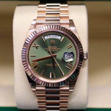 Đồng hồ Rolex Day Date 40mm 228235 Olive Green Dial Everose Gold