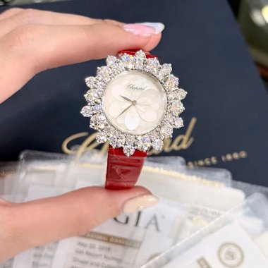 Đồng Hồ Chopard L´Heure du Diamant  13A379-5000 Like New 