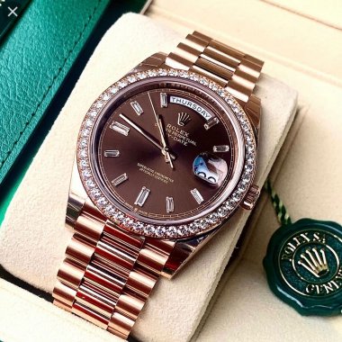 Đồng hồ Rolex Day-Date 40mm 228345RBR Chocolate Dát Kim Cương Đã Qua Sử Dụng